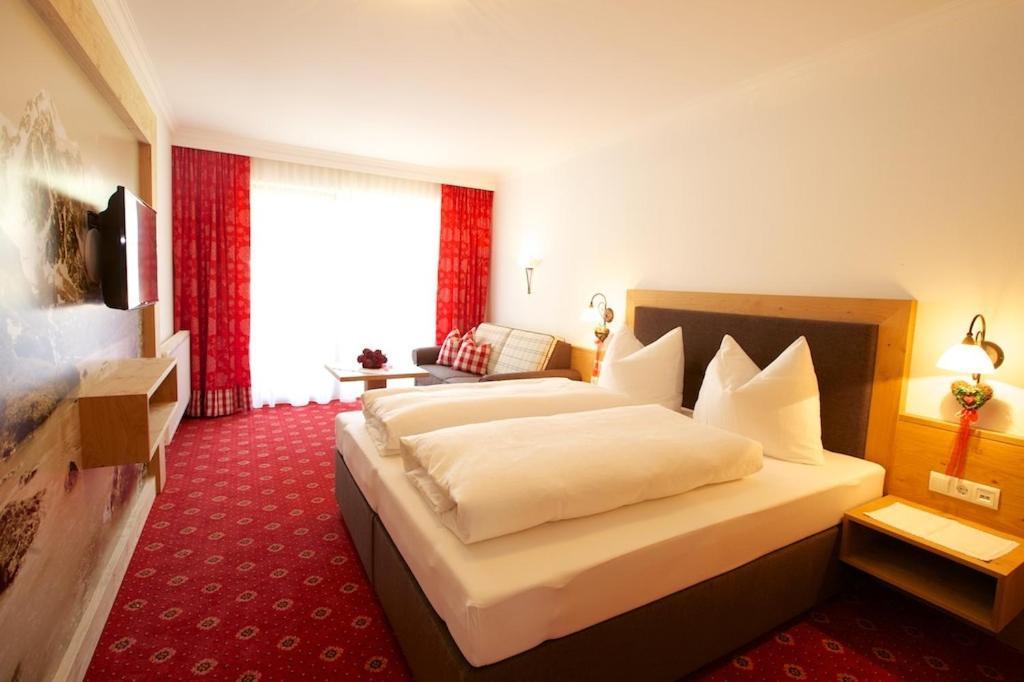 Hotel Garni Larcherhof Mayrhofen Esterno foto